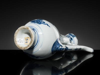 Lot 166 - A SMALL BLUE AND WHITE EWER, LATE MING-EARLY QING DYNASTY