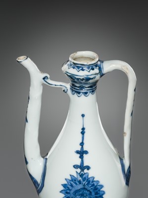 Lot 166 - A SMALL BLUE AND WHITE EWER, LATE MING-EARLY QING DYNASTY