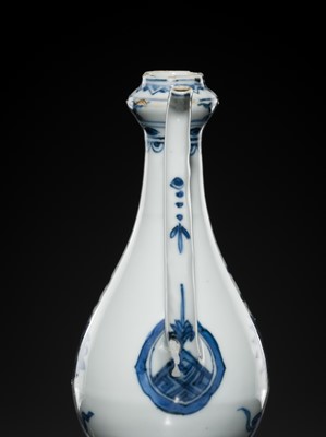 Lot 166 - A SMALL BLUE AND WHITE EWER, LATE MING-EARLY QING DYNASTY