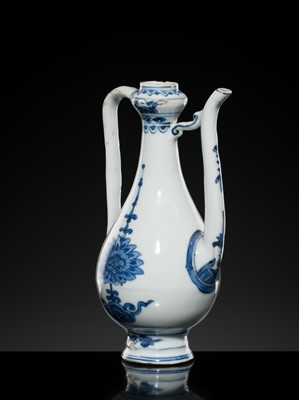 Lot 166 - A SMALL BLUE AND WHITE EWER, LATE MING-EARLY QING DYNASTY