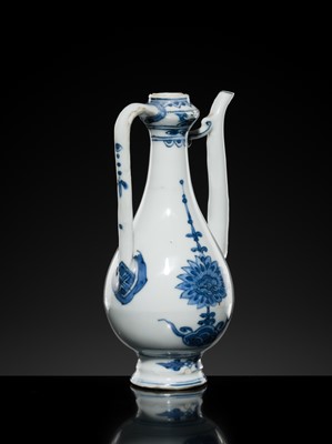 Lot 166 - A SMALL BLUE AND WHITE EWER, LATE MING-EARLY QING DYNASTY