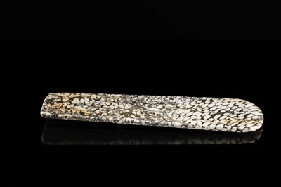 Lot 64 - A BLACK AND WHITE ‘STRIPED’ MARBLE AXE, YUE, LATE NEOLITHIC PERIOD-EARLY BRONZE AGE