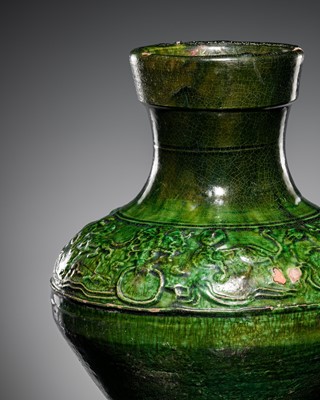 Lot 190 - A GREEN-GLAZED POTTERY JAR, HU, HAN DYNASTY