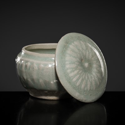 Lot 220 - A CARVED QINGBAI GLOBULAR JAR AND COVER, SOUTHERN SONG DYNASTY