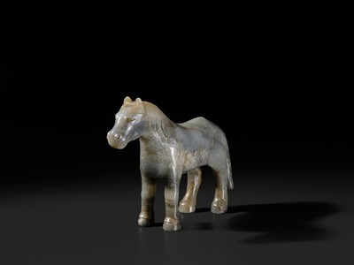 A MOTTLED GRAY JADE FIGURE OF A HORSE, LATE MING-EARLY QING DYNASTY