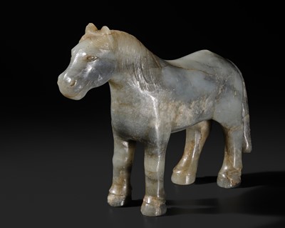 Lot 130 - A MOTTLED GRAY JADE FIGURE OF A HORSE, LATE MING-EARLY QING DYNASTY