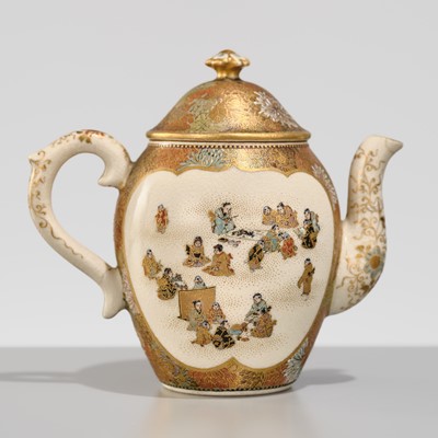 Lot 231 - YABU MEIZAN: A SUPERB SATSUMA CERAMIC MINIATURE TEAPOT AND COVER