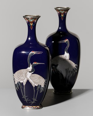 A PAIR OF CLOISONNÉ ENAMEL VASES WITH RED-CAPPED CRANES