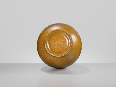 Lot 30 - HIDEKANE: A GOLD-SPECKLED MIXED-METAL-INLAID ‘MOUNT FUJI AND CRANES’ BRONZE VASE