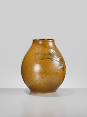 Lot 30 - HIDEKANE: A GOLD-SPECKLED MIXED-METAL-INLAID ‘MOUNT FUJI AND CRANES’ BRONZE VASE