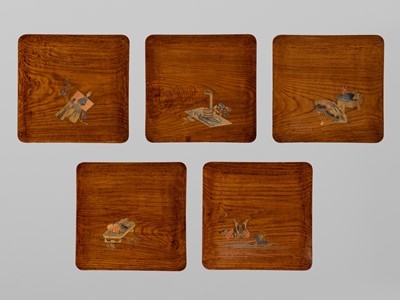 Lot 298 - A SET OF FIVE FINE ZESHIN SCHOOL LACQUER WOOD OSHIKI-ZEN TRAYS