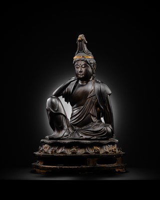 Lot 174 - AN IMPRESSIVE LARGE GILT AND LACQUERED WOOD FIGURE OF NYOIRIN KANNON, THE BODHISATTVA OF WISH-FULFILLING COMPASSION, LATE KAMAKURA TO EARLY MUROMACHI PERIOD