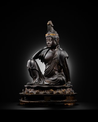 Lot 174 - AN IMPRESSIVE LARGE GILT AND LACQUERED WOOD FIGURE OF NYOIRIN KANNON, THE BODHISATTVA OF WISH-FULFILLING COMPASSION, LATE KAMAKURA TO EARLY MUROMACHI PERIOD