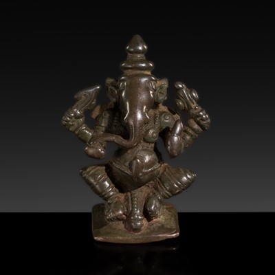 Lot 623 - A BRONZE FIGURE OF GANESHA, SOUTH INDIA, 17TH-18TH CENTURY