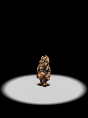 Lot 92 - A CHSAISHIKI NETSUKE OF OKAME, STYLE OF YOSHIMURA SHUZAN