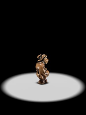 Lot 92 - A CHSAISHIKI NETSUKE OF OKAME, STYLE OF YOSHIMURA SHUZAN