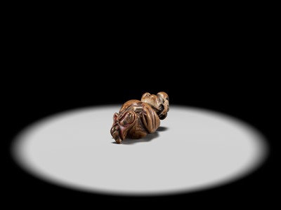 Lot 92 - A CHSAISHIKI NETSUKE OF OKAME, STYLE OF YOSHIMURA SHUZAN