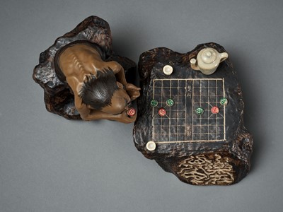 Lot 306 - A COMPLETE AND RARE SET OF SHIWAN ‘XIANGQI’ FIGURES, REPUBLIC PERIOD
