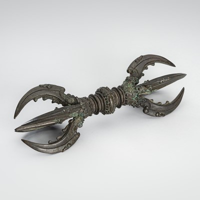 Lot 1375 - A BRONZE VAJRA, JAVA, 17TH CENTURY