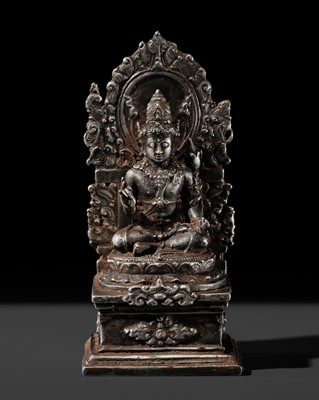 Lot 655 - A SILVER FIGURE OF MANJUSHRI, CENTRAL JAVA, CIRCA 900-950 AD