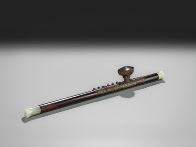 Lot 131 - A HARDWOOD OPIUM PIPE WITH HARDSTONE AND METAL FITTINGS, LATE QING DYNASTY TO REPUBLIC PERIOD