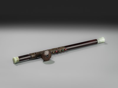 Lot 131 - A HARDWOOD OPIUM PIPE WITH HARDSTONE AND METAL FITTINGS, LATE QING DYNASTY TO REPUBLIC PERIOD