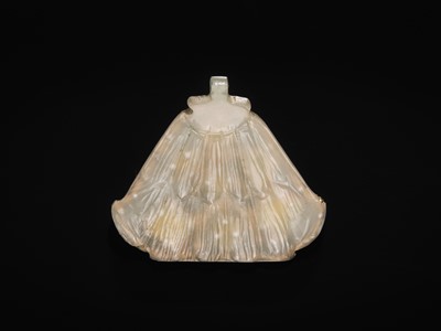 Lot 105 - A GROUP OF TWO MUGHAL GEM- AND GOLD-SET JADE PENDANTS, HALDILI, 18TH-19TH CENTURY