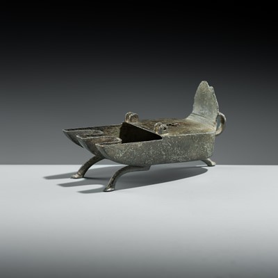 Lot 168 - AN EARLY ISLAMIC BRONZE INCENSE BURNER OR OIL LAMP, SYRIA OR EGYPT, 10TH-12TH CENTURY