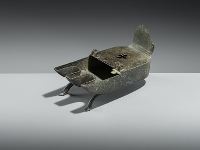 Lot 168 - AN EARLY ISLAMIC BRONZE INCENSE BURNER OR OIL LAMP, SYRIA OR EGYPT, 10TH-12TH CENTURY