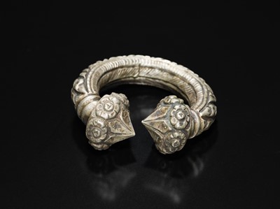 Lot 196 - A GROUP OF FOUR WHITE METAL ANKLETS, KARA, 19TH CENTURY