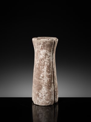 Lot 54 - A BACTRIAN LIMESTONE COLUMN IDOL, LATE 3RD-EARLY 2ND MILLENNIUM BC