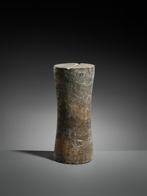 Lot 161 - A BACTRIAN LIMESTONE COLUMN IDOL, LATE 3RD TO EARLY 2ND MILLENNIUM BC
