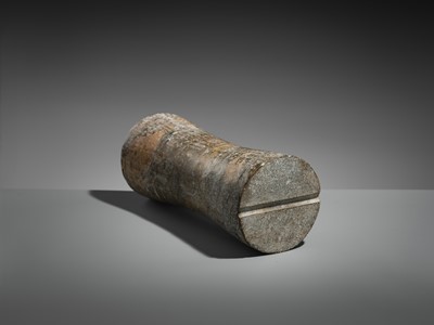 Lot 161 - A BACTRIAN LIMESTONE COLUMN IDOL, LATE 3RD TO EARLY 2ND MILLENNIUM BC