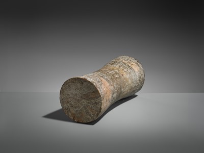 Lot 161 - A BACTRIAN LIMESTONE COLUMN IDOL, LATE 3RD TO EARLY 2ND MILLENNIUM BC