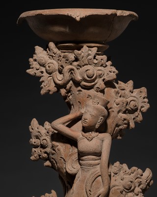 Lot 201 - A MAJAPAHIT TERRACOTTA ARCHITECTUAL COLUMN WITH FEMALE FIGURES