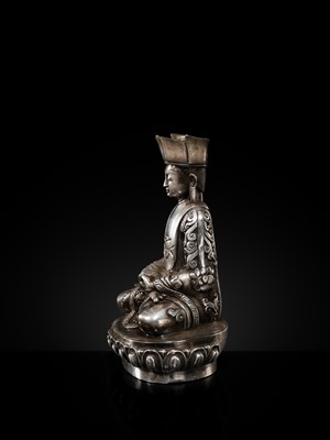 Lot 36 - A RARE SILVER FIGURE OF BUDDHA AMITABHA, TIBET OR MONGOLIA, 18TH-19TH CENTURY