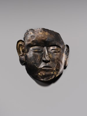 Lot 87 - A GILT SILVER FUNERARY MASK OF A NOBLEMAN, LIAO DYNASTY