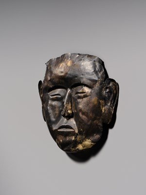 Lot 87 - A GILT SILVER FUNERARY MASK OF A NOBLEMAN, LIAO DYNASTY