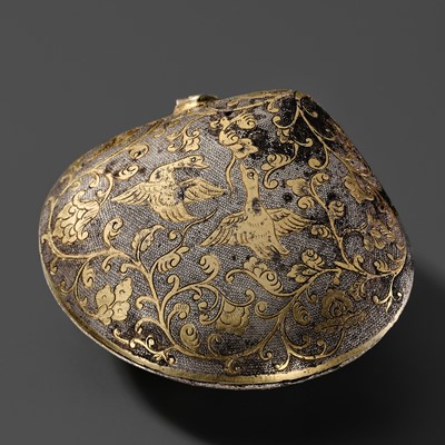 Lot 96 - A PARCEL-GILT SILVER COSMETIC BOX AND COVER, TANG DYNASTY