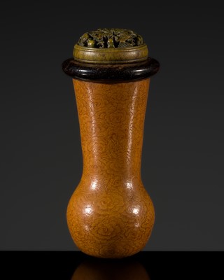 Lot 391 - A GOURD CRICKET CAGE WITH A STAINED BONE COVER, QING DYNASTY