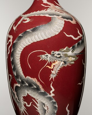 Lot 205 - A LARGE CLOISONNÉ ENAMEL VASE WITH WRITHING DRAGONS