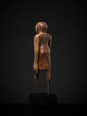 Lot 19 - A TOMB FIGURE OF A SERVANT, MIDDLE KINGDOM, 2133-1897 BC