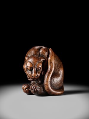 Lot 107 - A LARGE AND IMPRESSIVE WOOD NETSUKE OF A TIGER