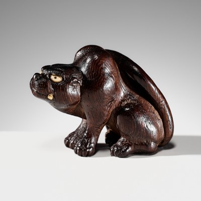 Lot 163 - A SUPERB TAGAYASAN WOOD NETSUKE OF A TIGER, ATTRIBUTED TO SHOSAI