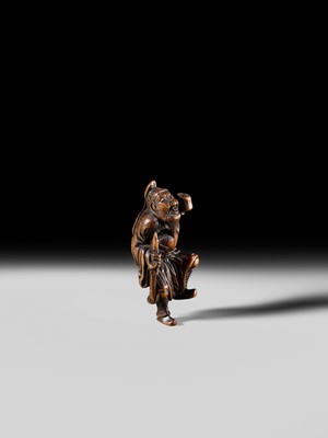 Lot 132 - HIDEMASA: A WOOD NETSUKE OF A CHORYO (ZHANG LIANG)