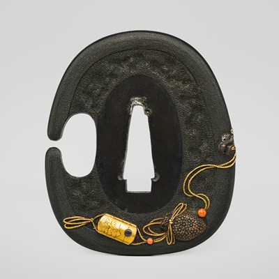 A FINE AND RARE SHAKUDO HAMIDASHI ‘SAGEMONO’ TSUBA
