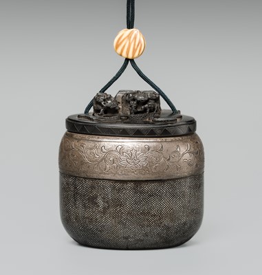 Lot 45 - HORAKU: A RARE LACQUER, METAL AND EBONY WOOD TONKOTSU