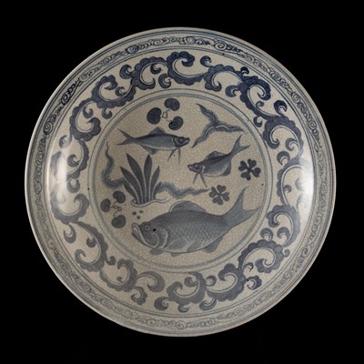 Lot 177 - AN ANNAMESE COBALT BLUE AND WHITE STONEWARE DISH WITH CARP