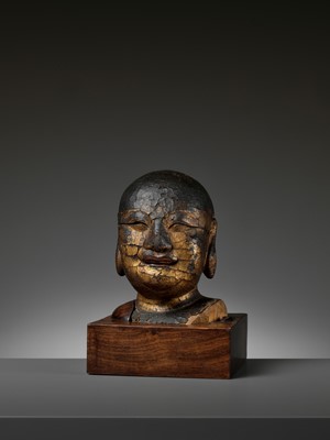 Lot 466 - A GILT-LACQUERED WOOD HEAD OF BUDAI, MING