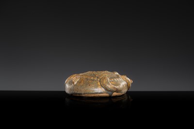 A RARE DARK BROWN GLAZED STONEWARE ZOOMORPHIC POURING VESSEL, ANGKOR PERIOD